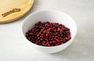 Протертая брусника без сахара Протертая брусника без сахара