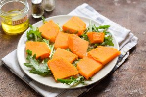 Салат с тыквой и брынзой