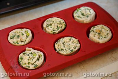 Булочки-завитушки с курицей и яйцом Булочки-завитушки с курицей и яйцом