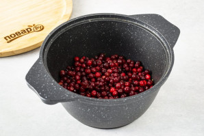 Протертая брусника без сахара Протертая брусника без сахара