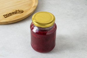 Протертая брусника без сахара Протертая брусника без сахара