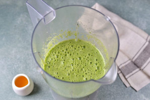 Смузи из шпината и сельдерея