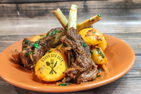 Бараньи ребра с картошкой в казане Бараньи ребра с картошкой в казане