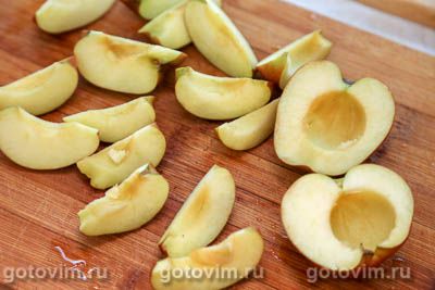 Утиные ножки с яблоками и капустой, запеченные в рукаве