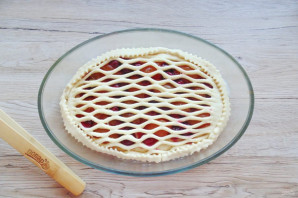 Пирог с вишней и абрикосами Пирог с вишней и абрикосами