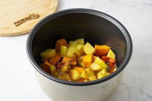 Суп пюре из тыквы в мультиварке Суп пюре из тыквы в мультиварке