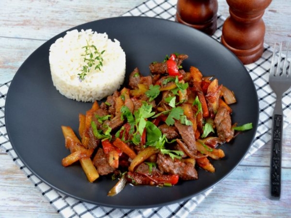 Ломо сальтадо Ломо сальтадо