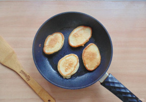 Оладьи с грушей и яблоком Оладьи с грушей и яблоком