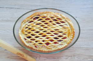 Пирог с вишней и абрикосами Пирог с вишней и абрикосами