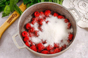 Торт "Малиновая нежность"