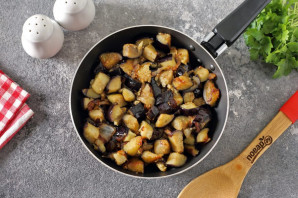 Баклажаны в томатно-молочном соусе Баклажаны в томатно-молочном соусе