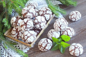 Шоколадное печенье с кракелюрами Шоколадное печенье с кракелюрами