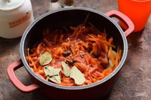 Салат из лука и моркови на зиму Салат из лука и моркови на зиму