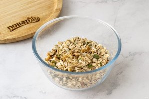 Гранола с клубникой Гранола с клубникой