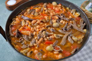 Свиное сердце с фасолью и грибами Свиное сердце с фасолью и грибами