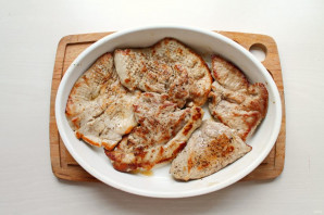 Свинина с маринованными помидорами Свинина с маринованными помидорами