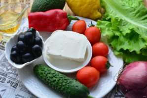 Салат с авокадо и маслинами Салат с авокадо и маслинами