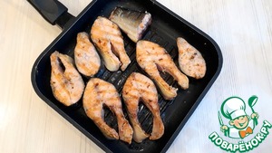 Пряная горбуша под голландским соусом Пряная горбуша под голландским соусом