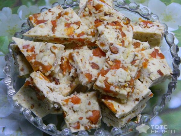 Рецепт: Бурфи - с орехами и сухофруктами Рецепт: Бурфи - с орехами и сухофруктами