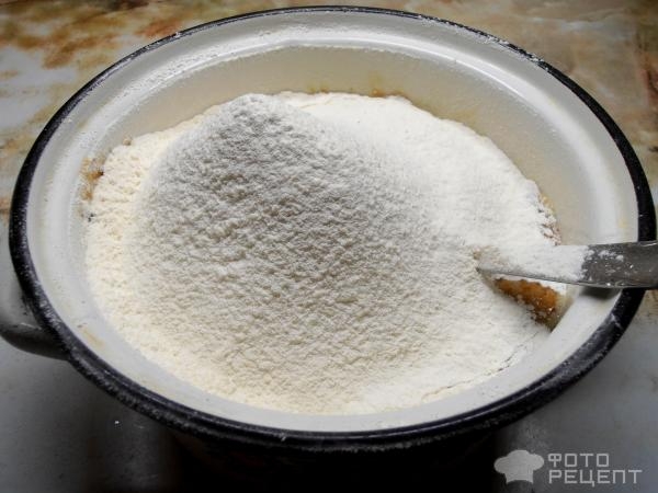 Рецепт: Быстрый пирог с вареньем - бисквит из варенья Рецепт: Быстрый пирог с вареньем - бисквит из варенья