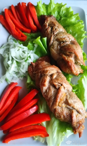 Рецепт: Мясные косички - из свинины в маринаде