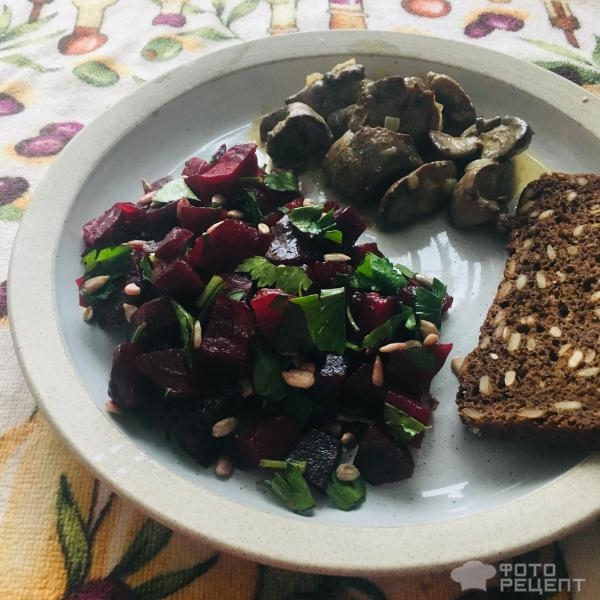 Рецепт: Салат из свеклы - Вкусная стройность и похудение без диет Рецепт: Салат из свеклы - Вкусная стройность и похудение без диет