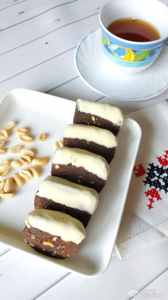 Рецепт: Шоколадное печенье с орехами - из трех ингредиентов, без выпечки. Очень просто и очень быстро. Рецепт: Шоколадное печенье с орехами - из трех ингредиентов, без выпечки. Очень просто и очень быстро.