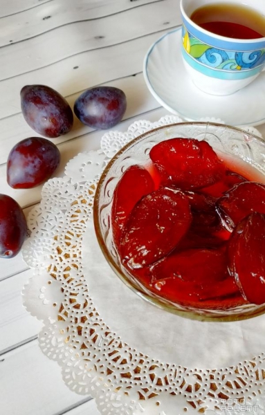Рецепт: Варенье из слив - у каждой хозяйки свой вариант.