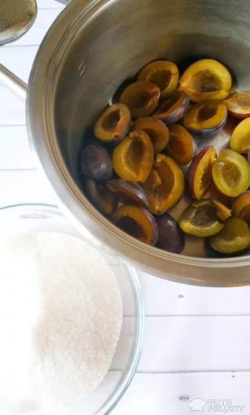 Рецепт: Варенье из слив - у каждой хозяйки свой вариант.