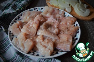 Щука в сметане по-деревенски Щука в сметане по-деревенски