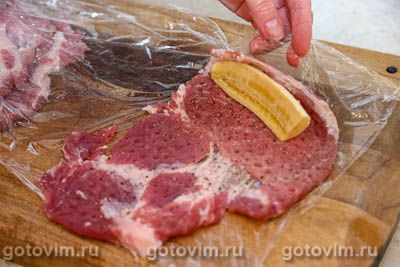 Мясные рулетики с бананами Мясные рулетики с бананами