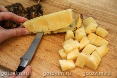 Жареные утиные ножки с ананасами