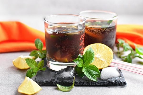 Коктейль с колой Коктейль с колой