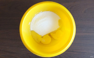 Сахарный пирог с яблоками