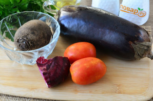 Салат из свеклы и баклажанов
