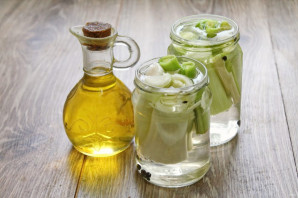 Маринованный лук-порей Маринованный лук-порей