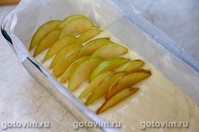 Кекс  на кефире с яблочными дольками и карамельной корочкой