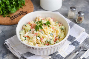 Салат из крабовых палочек без кукурузы Салат из крабовых палочек без кукурузы
