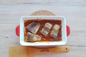 Судак в соевом соусе в духовке