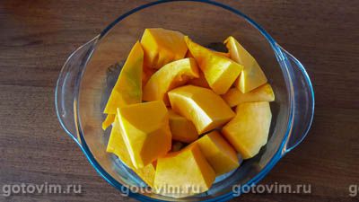 Тыква, запеченная в духовке кусочками с помидорами, беконом и вином Тыква, запеченная в духовке кусочками с помидорами, беконом и вином