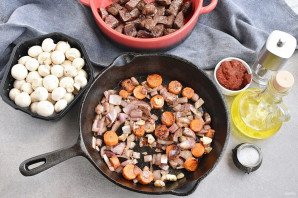 Говядина в вине по-бургундски Говядина в вине по-бургундски