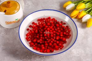 Варенье из клюквы с грецкими орехами