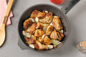 Кролик с гранатом Кролик с гранатом