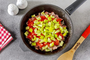 Паста "Карбонара" в томатном соусе