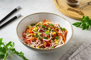 Салат из рисовой лапши Салат из рисовой лапши