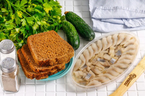 Тосты с селедкой Тосты с селедкой