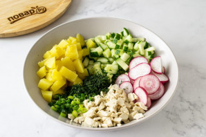 Окрошка на розовом квасе Окрошка на розовом квасе