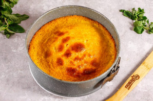 Пирог "Бабка" с малиной Пирог "Бабка" с малиной