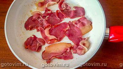 Тыква, запеченная в духовке кусочками с помидорами, беконом и вином Тыква, запеченная в духовке кусочками с помидорами, беконом и вином