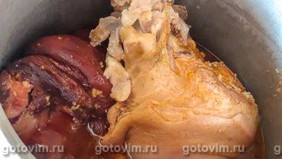 Колбаса из копченой и сырой рульки в пластиковой бутылке